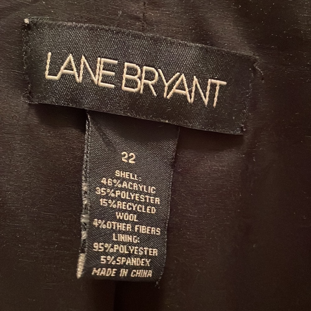 Black and white coat - Picture 2 of 5